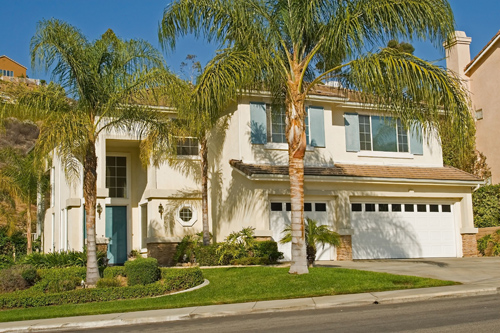 How to Protect your Garage Door from Extreme Temperatures